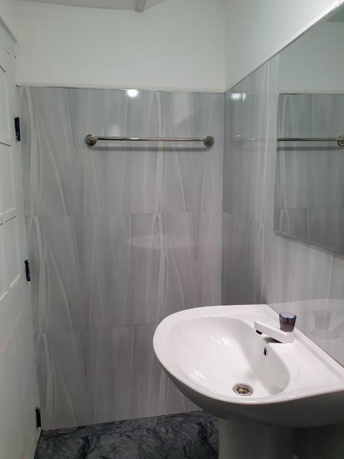 מלון נוארה אליה Ruchi House מראה חיצוני תמונה