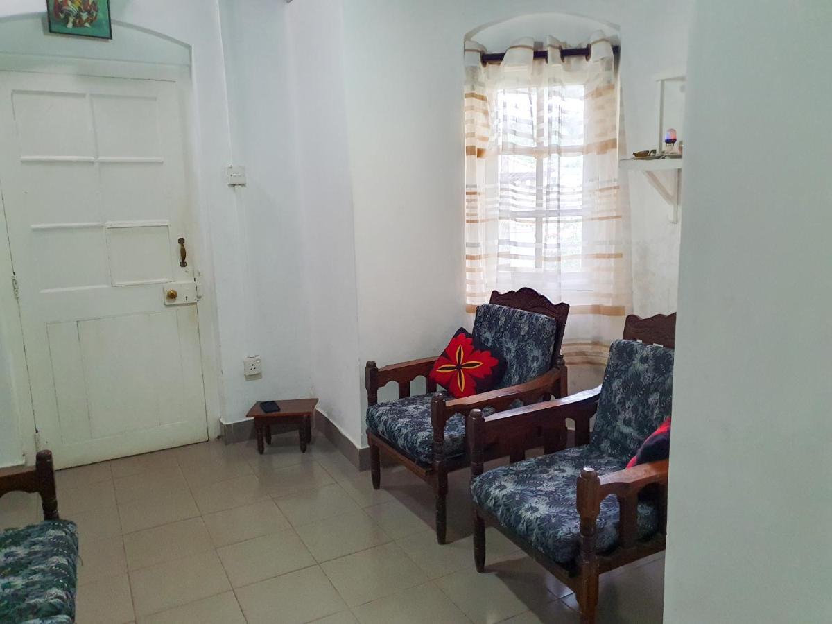 מלון נוארה אליה Ruchi House מראה חיצוני תמונה