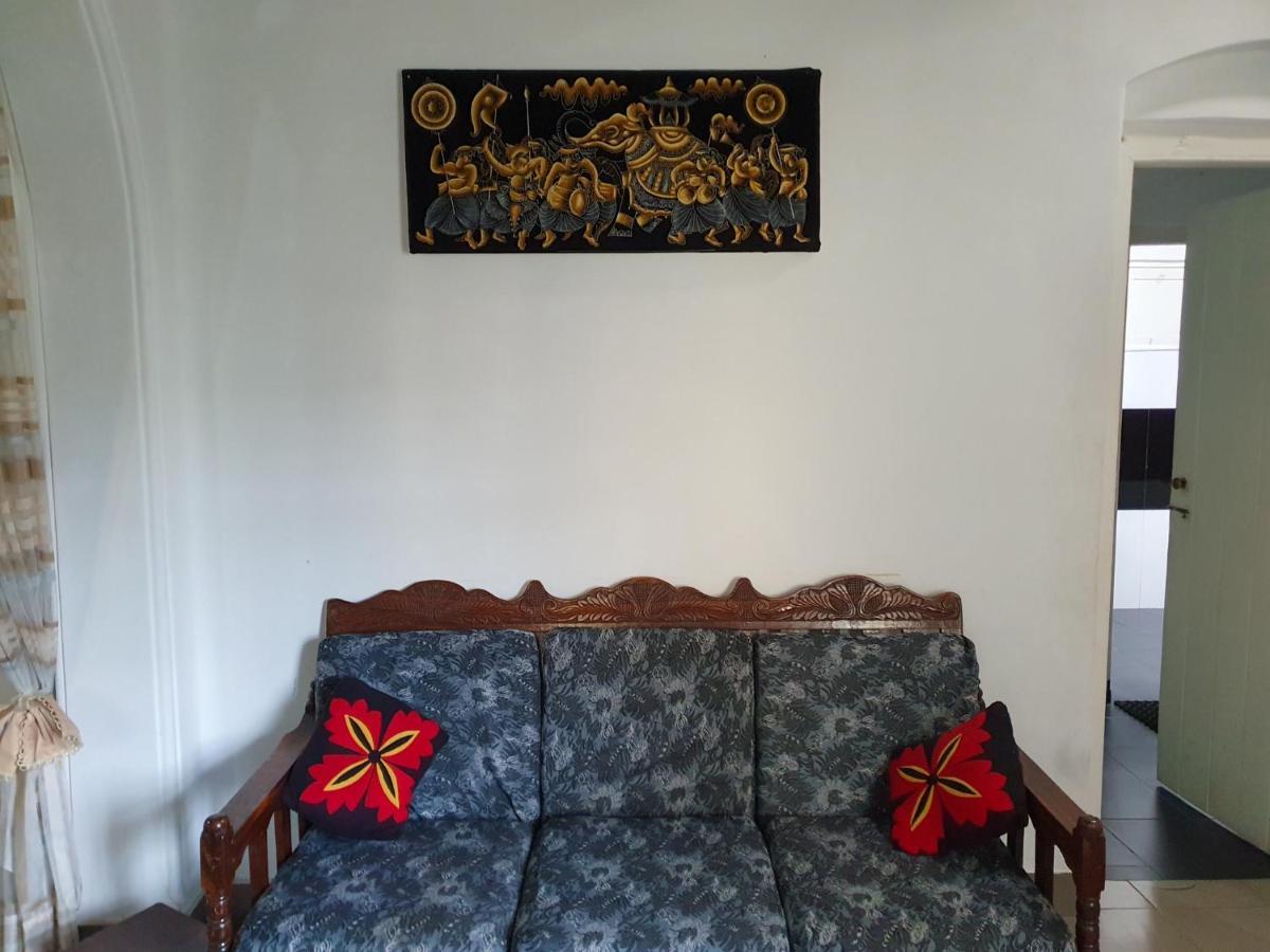מלון נוארה אליה Ruchi House מראה חיצוני תמונה