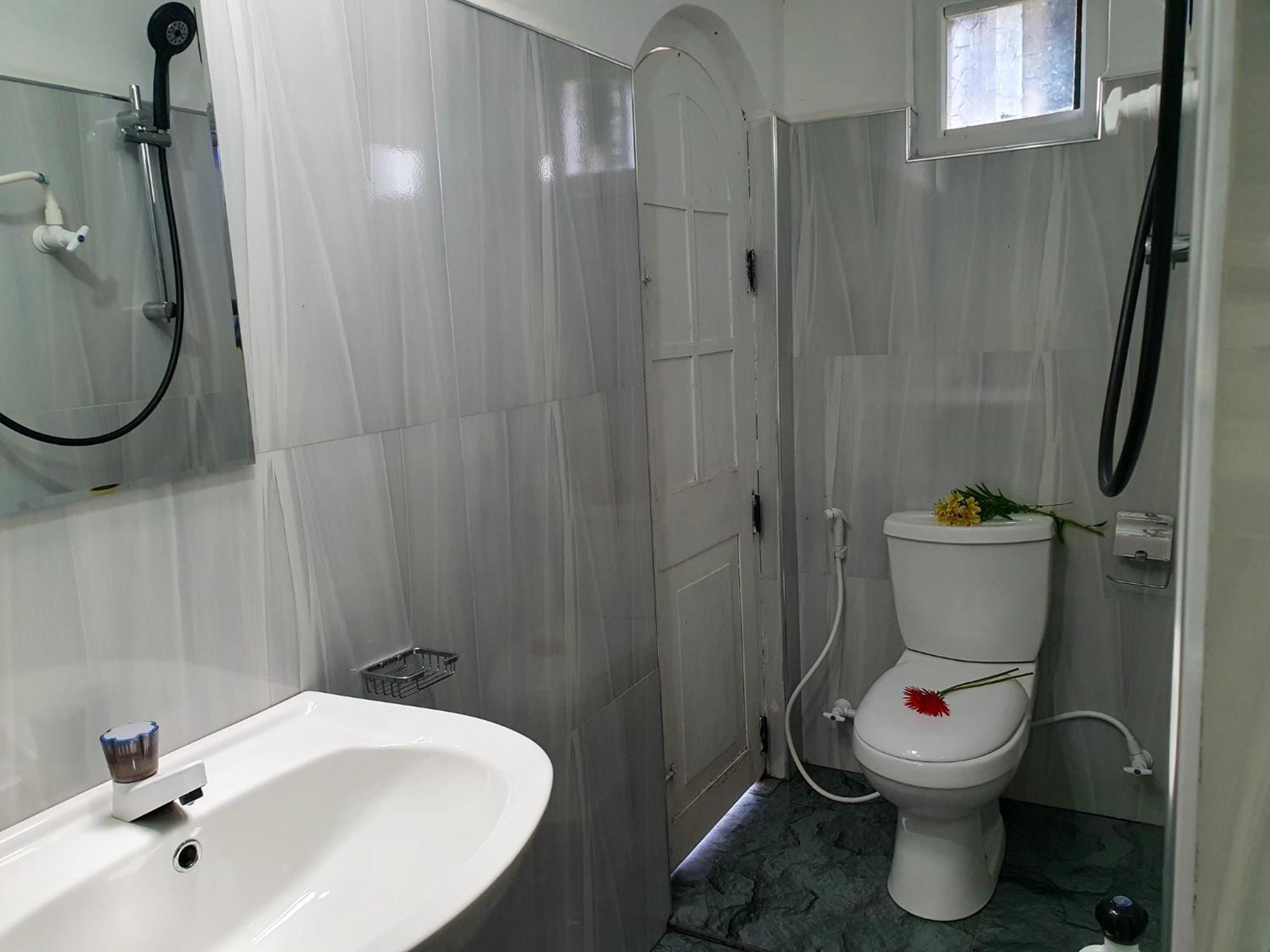 מלון נוארה אליה Ruchi House מראה חיצוני תמונה